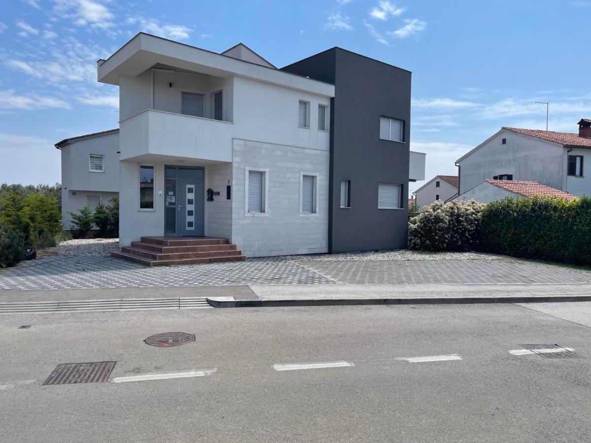 Apartments Peti Pula Dış mekan fotoğraf
